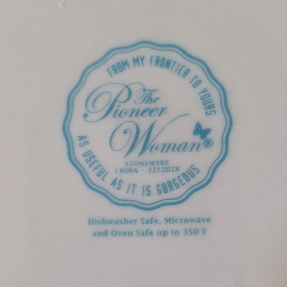 pioneer woman • mazie large oven-safe bowl - Picture 7 of 7